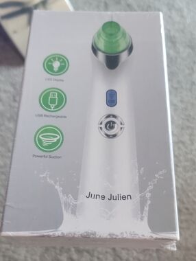 USB Rechargeable Blackhead Remover - White/Green